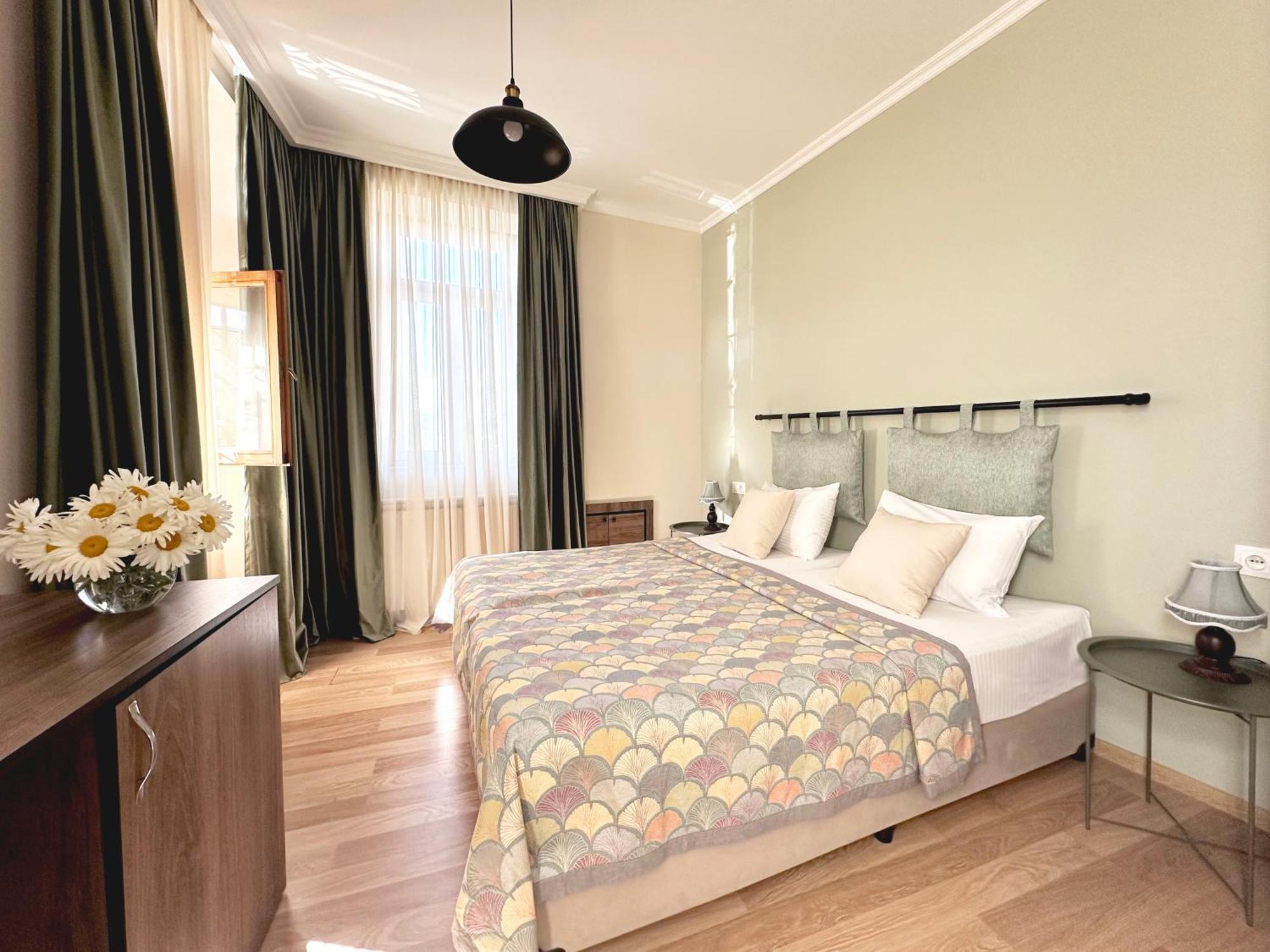 Betlemi Old Town Hotel Тбилиси Экстерьер фото