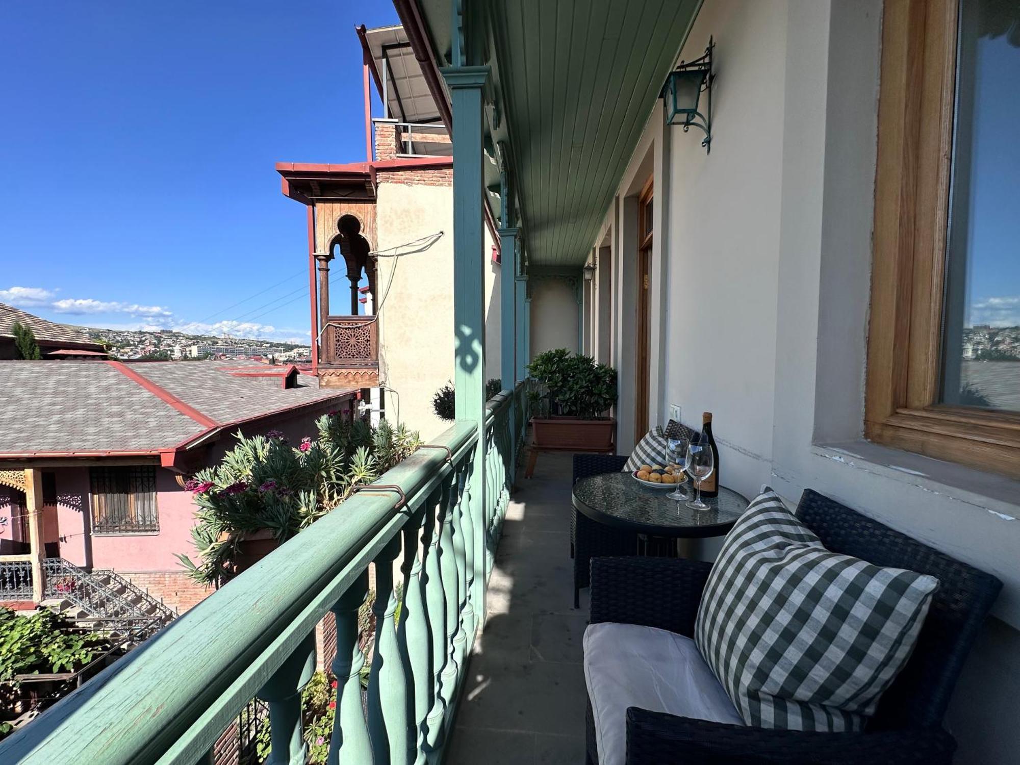 Betlemi Old Town Hotel Тбилиси Экстерьер фото