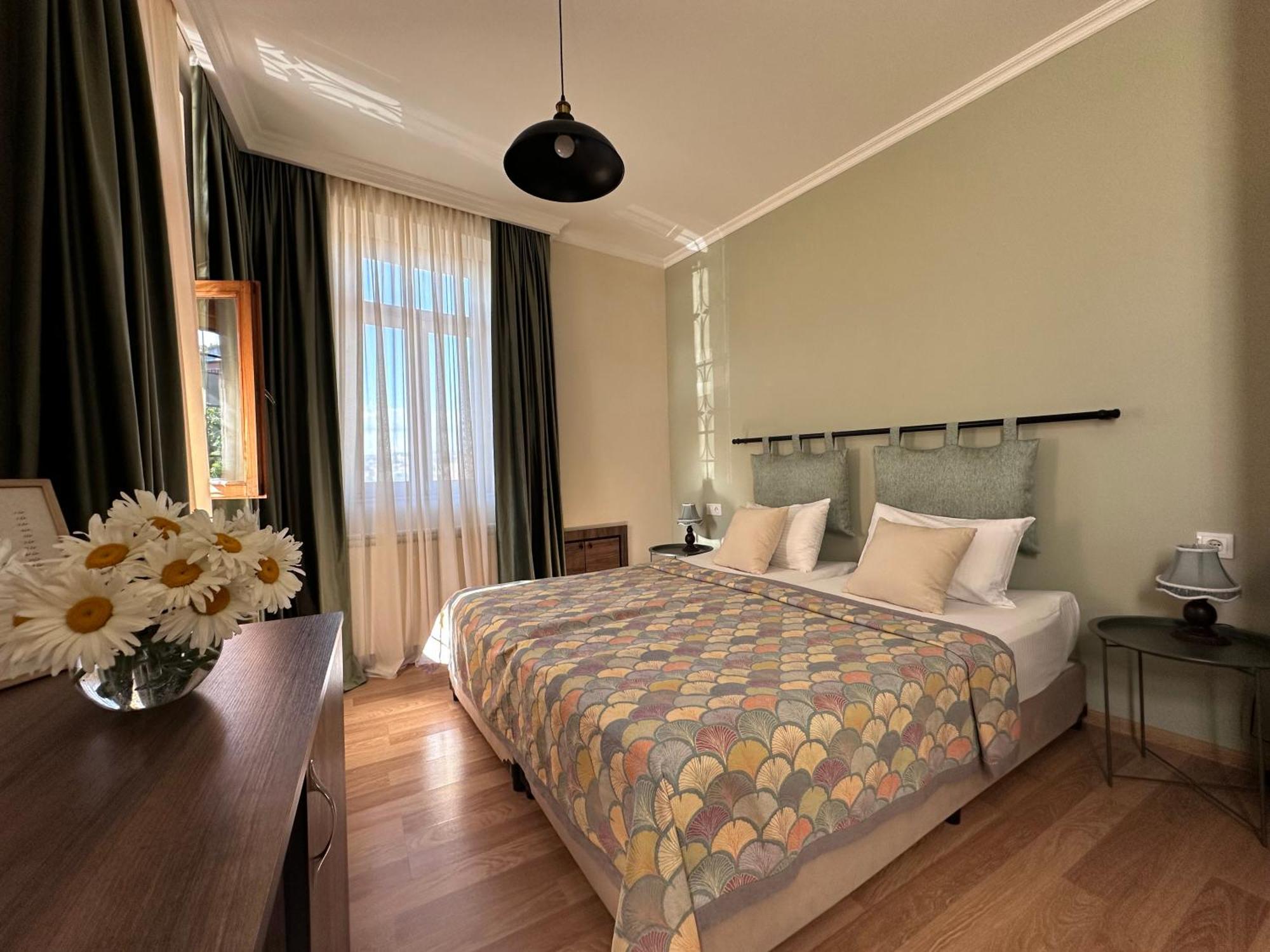 Betlemi Old Town Hotel Тбилиси Экстерьер фото