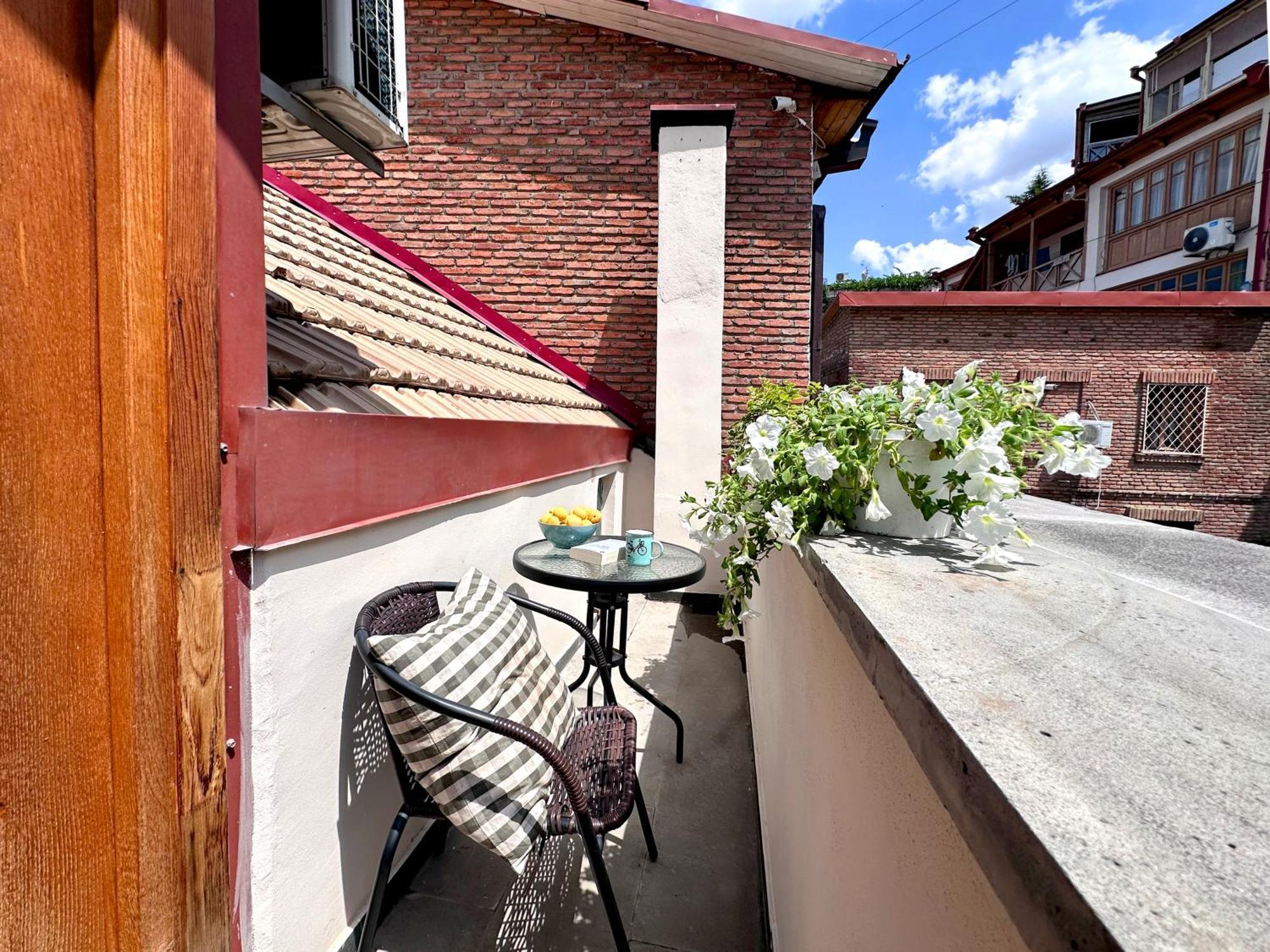 Betlemi Old Town Hotel Тбилиси Экстерьер фото