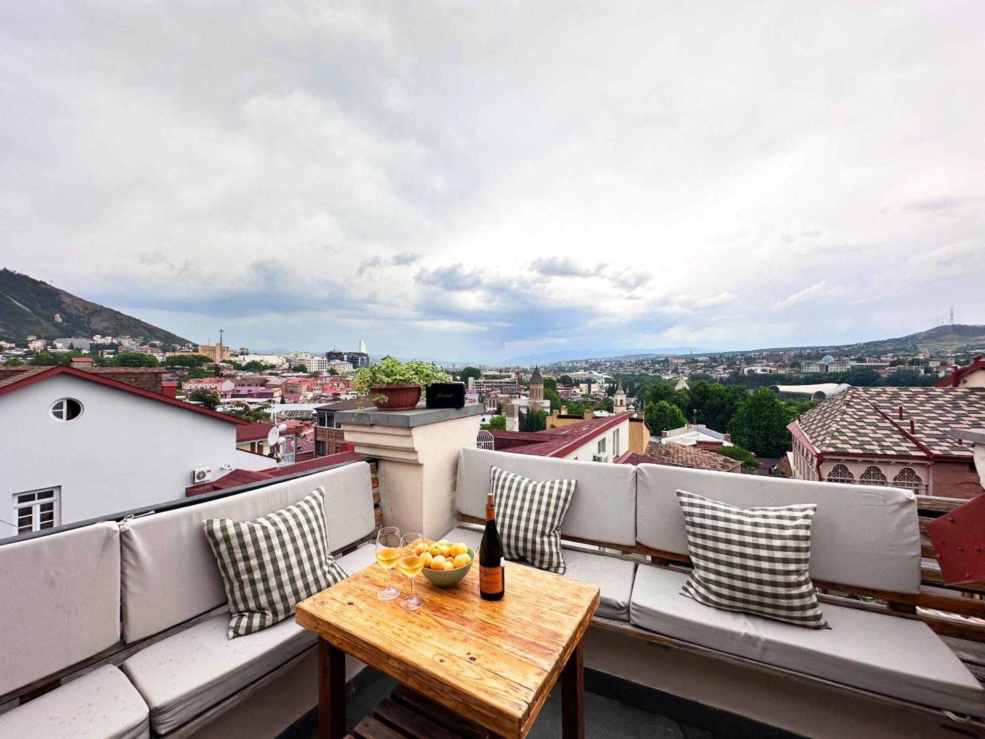 Betlemi Old Town Hotel Тбилиси Экстерьер фото